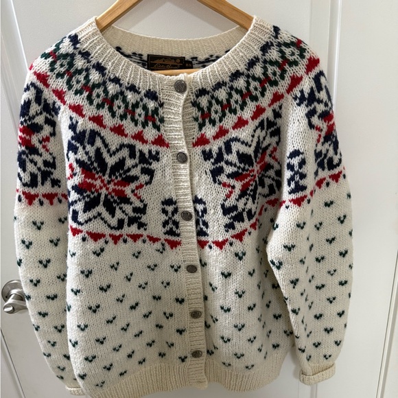 Eddie Bauer Sweaters - Eddie Bauer 100% Wool Fair Isle Size M Cardigan With Buttons Vintage 1990’s